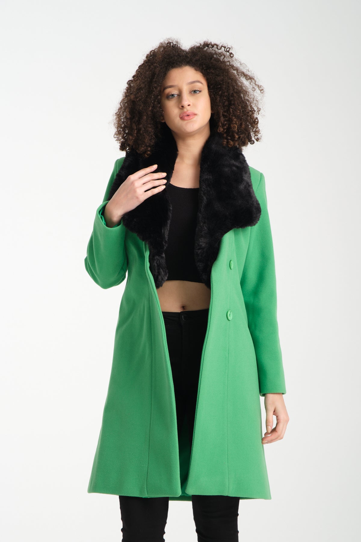 Kadın Kürklü Düğmeli Kaban K36