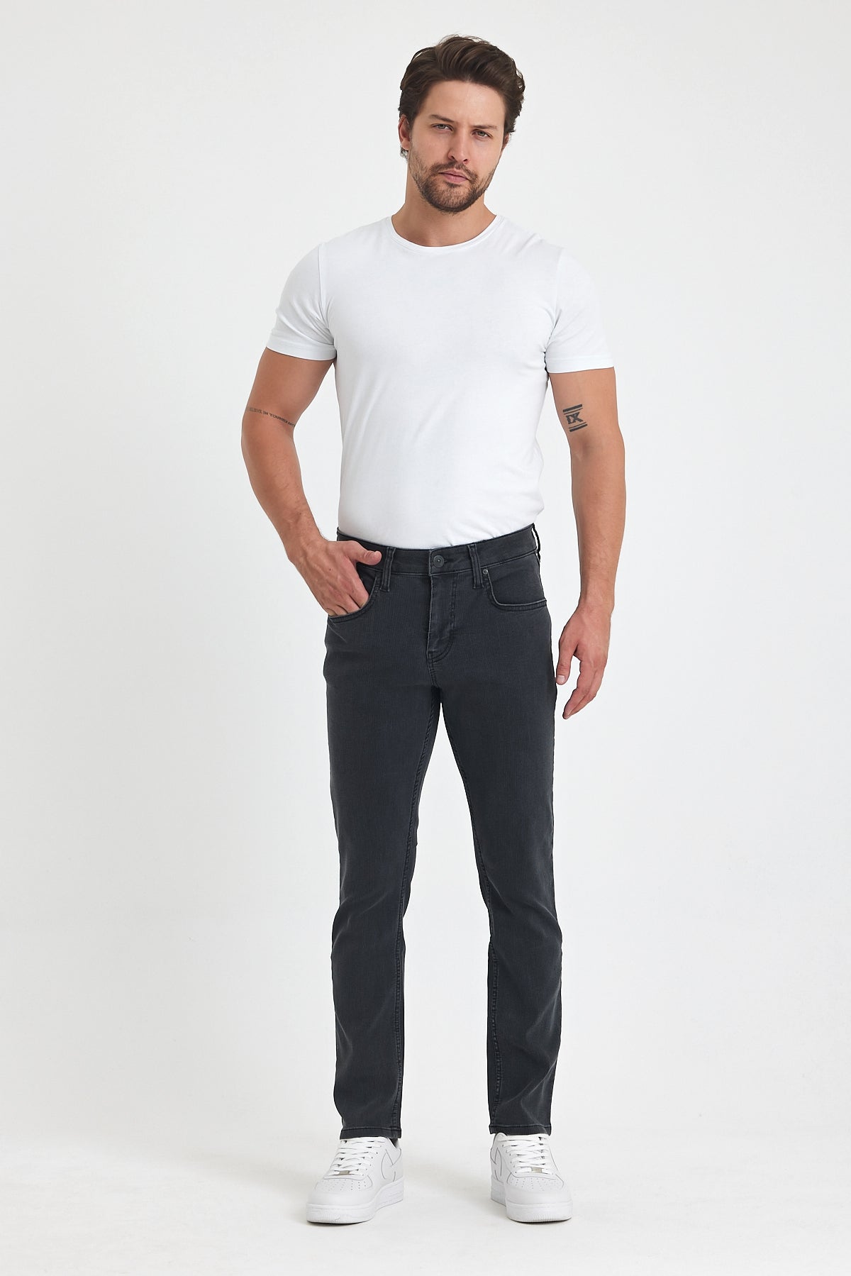 Arjen 652 Slim Fit Denim Pants 1540