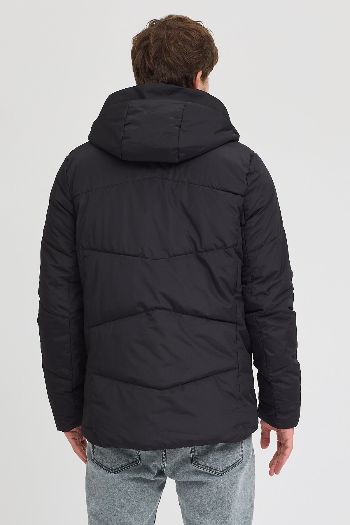 Erkek Kapuşonlu Mont 950