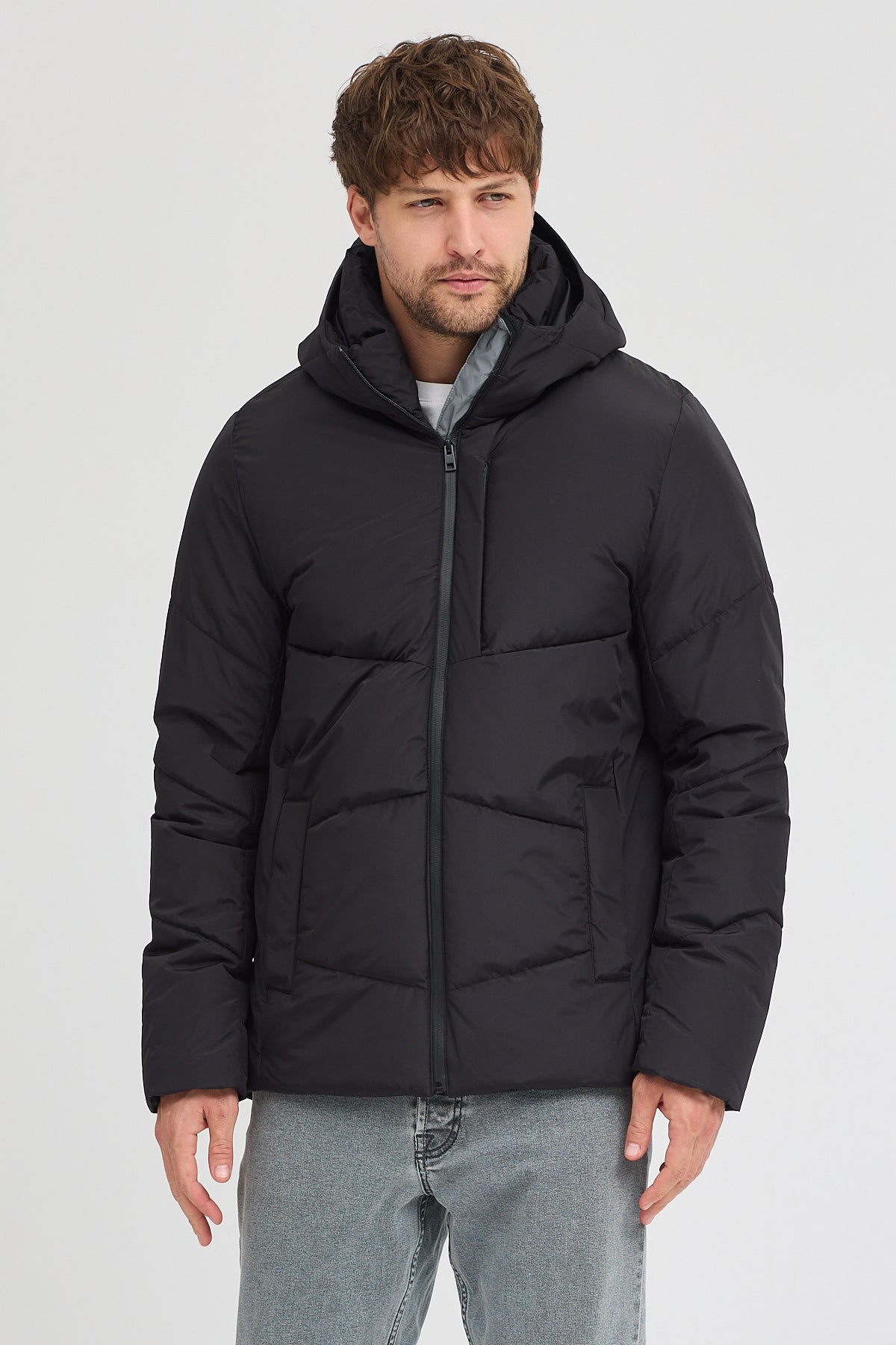 Erkek Kapuşonlu Mont 950