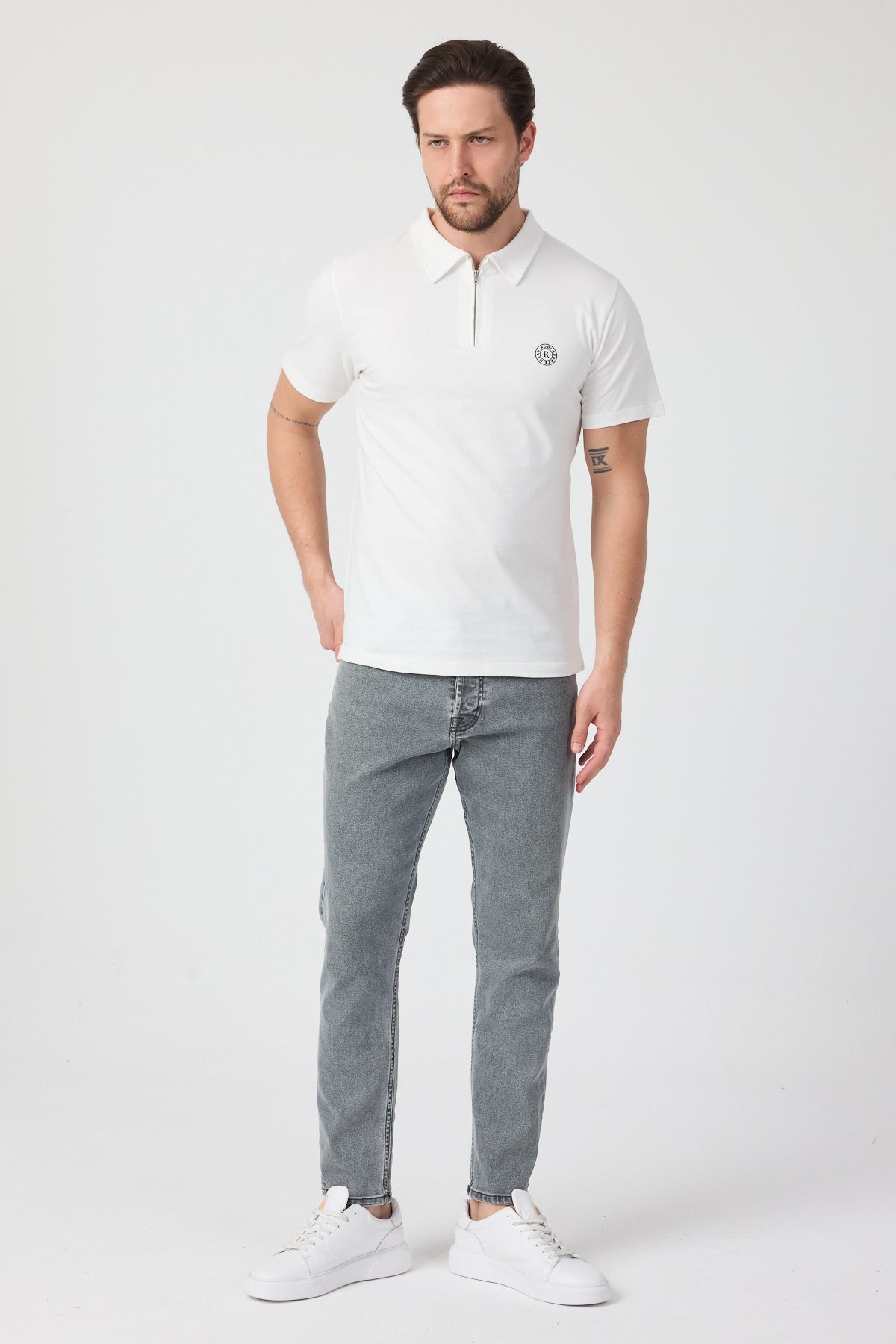 Erkek Önü Fermuarlı Polo Yaka Tshirt 1981