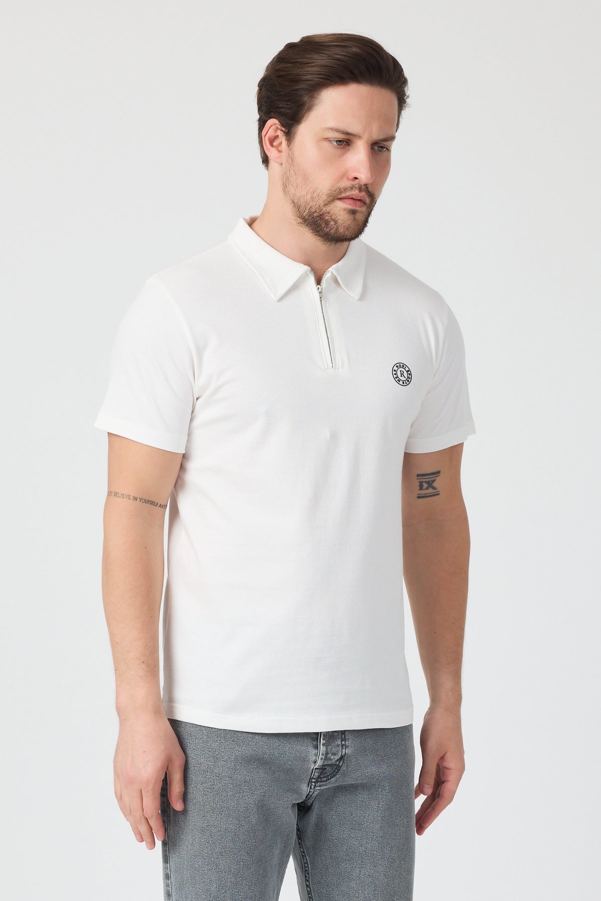 Erkek Önü Fermuarlı Polo Yaka Tshirt 1981