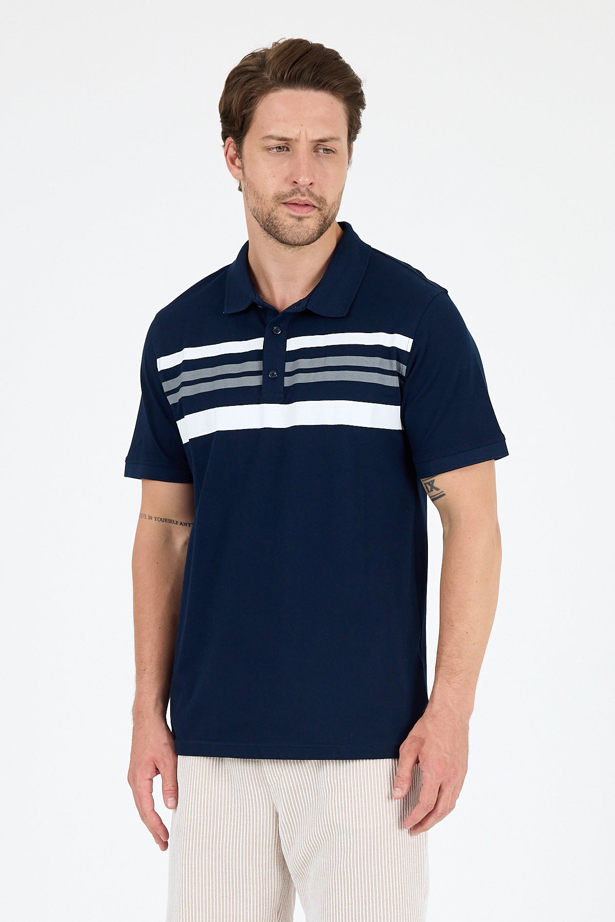 Regular Fit Pamuk Polo Yaka Kısa Kollu Önü Çizgili Pike Erkek Tişört 0035