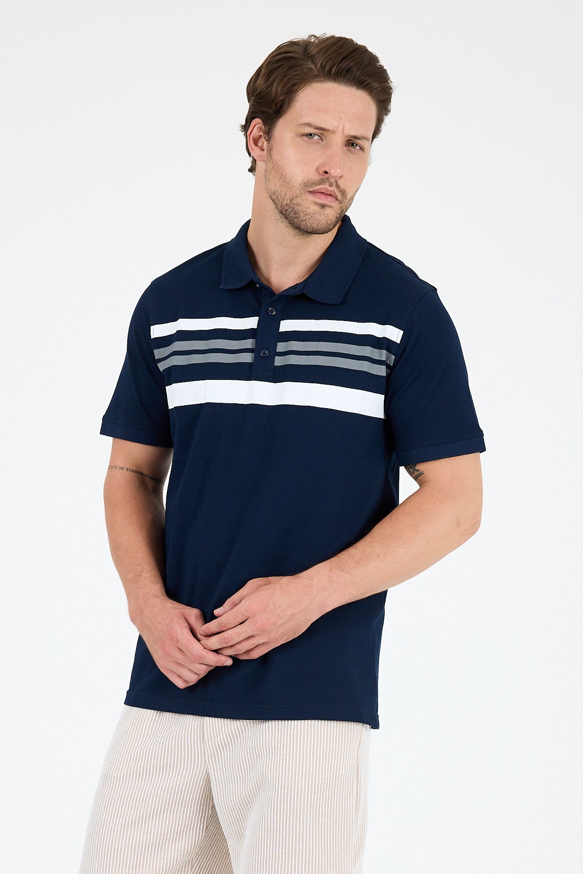 Regular Fit Pamuk Polo Yaka Kısa Kollu Önü Çizgili Pike Erkek Tişört 0035