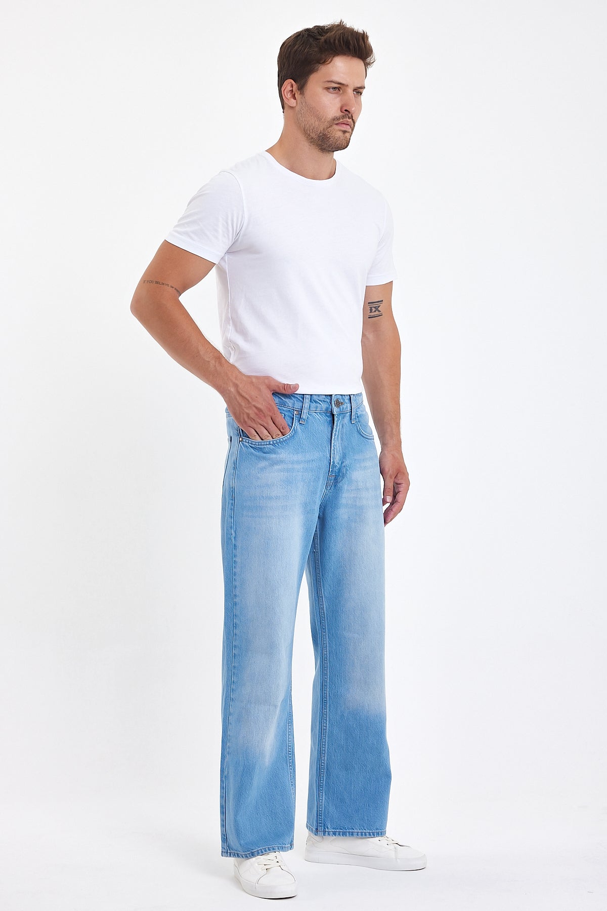 Henry 010 Wide Leg Denim Pants 1554