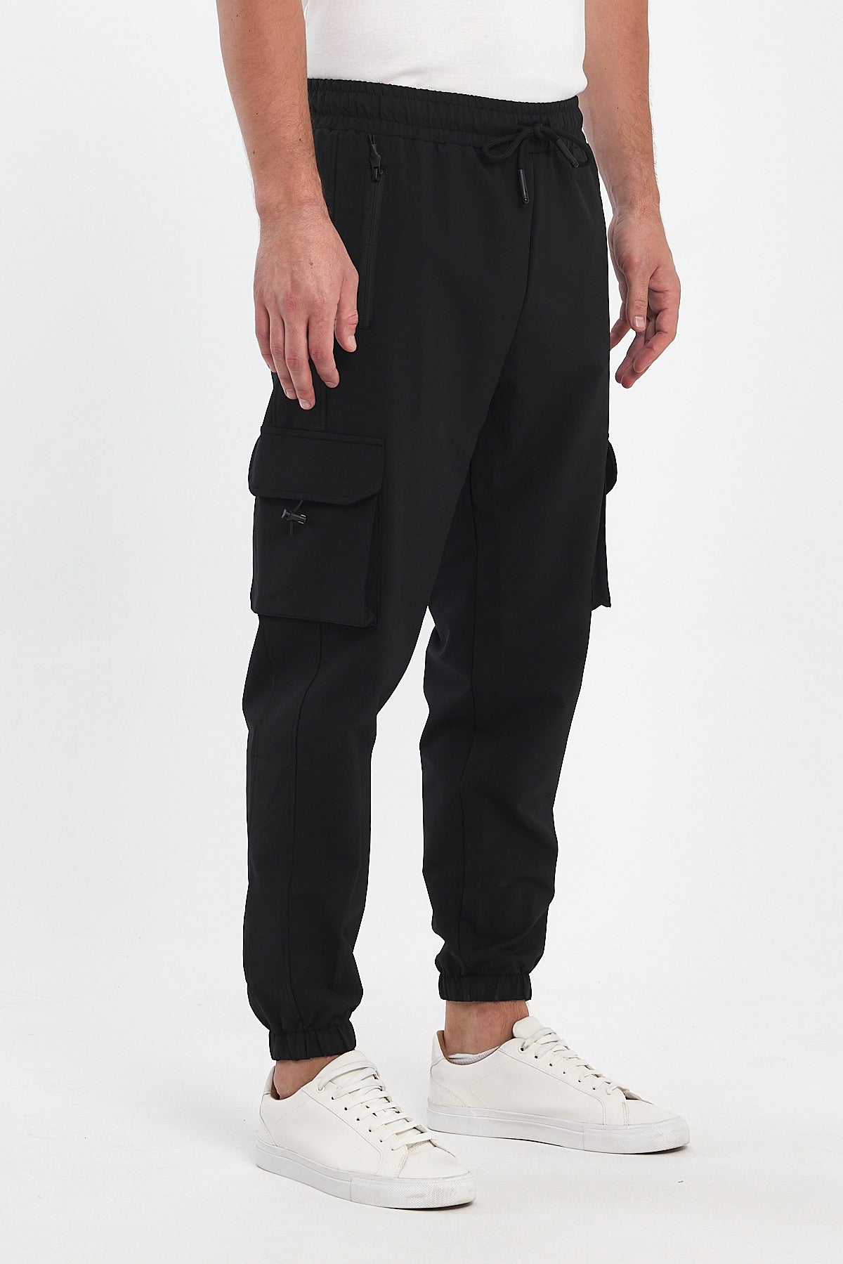 Jogger Pants with Zipper Pocket 002402