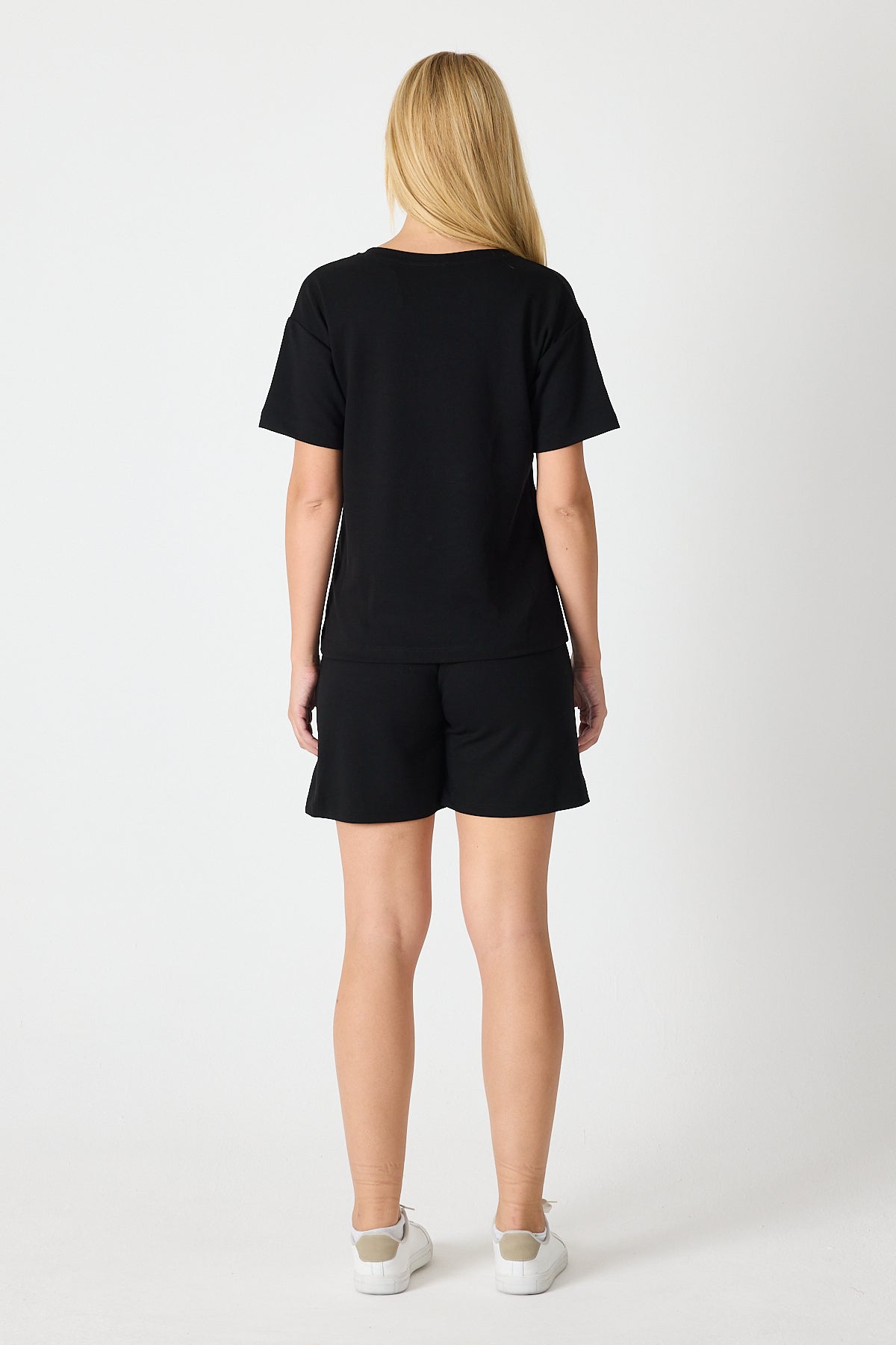 Kadın V Yaka Kısa Kol Şort Takım 2996