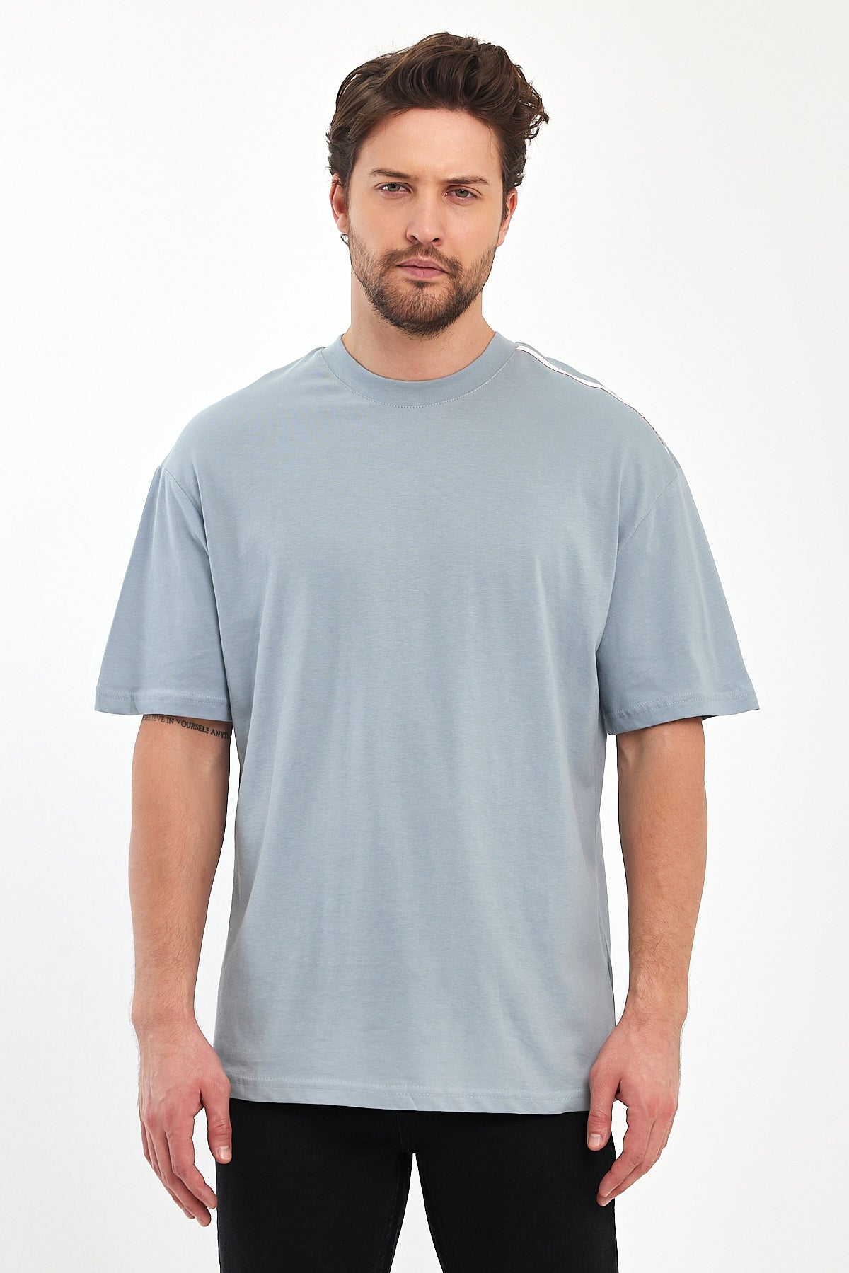 Rodi Men's Crew Neck T-shirt with RodiJeans Written on Shoulder RD24YE002902