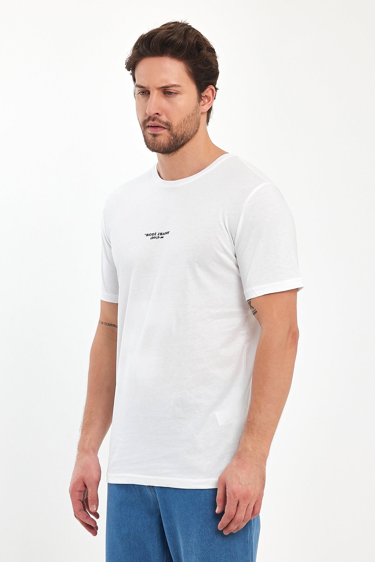 Rodi Men's Crew Neck T-shirt with Rodi Printed on the Front RD24YE002757