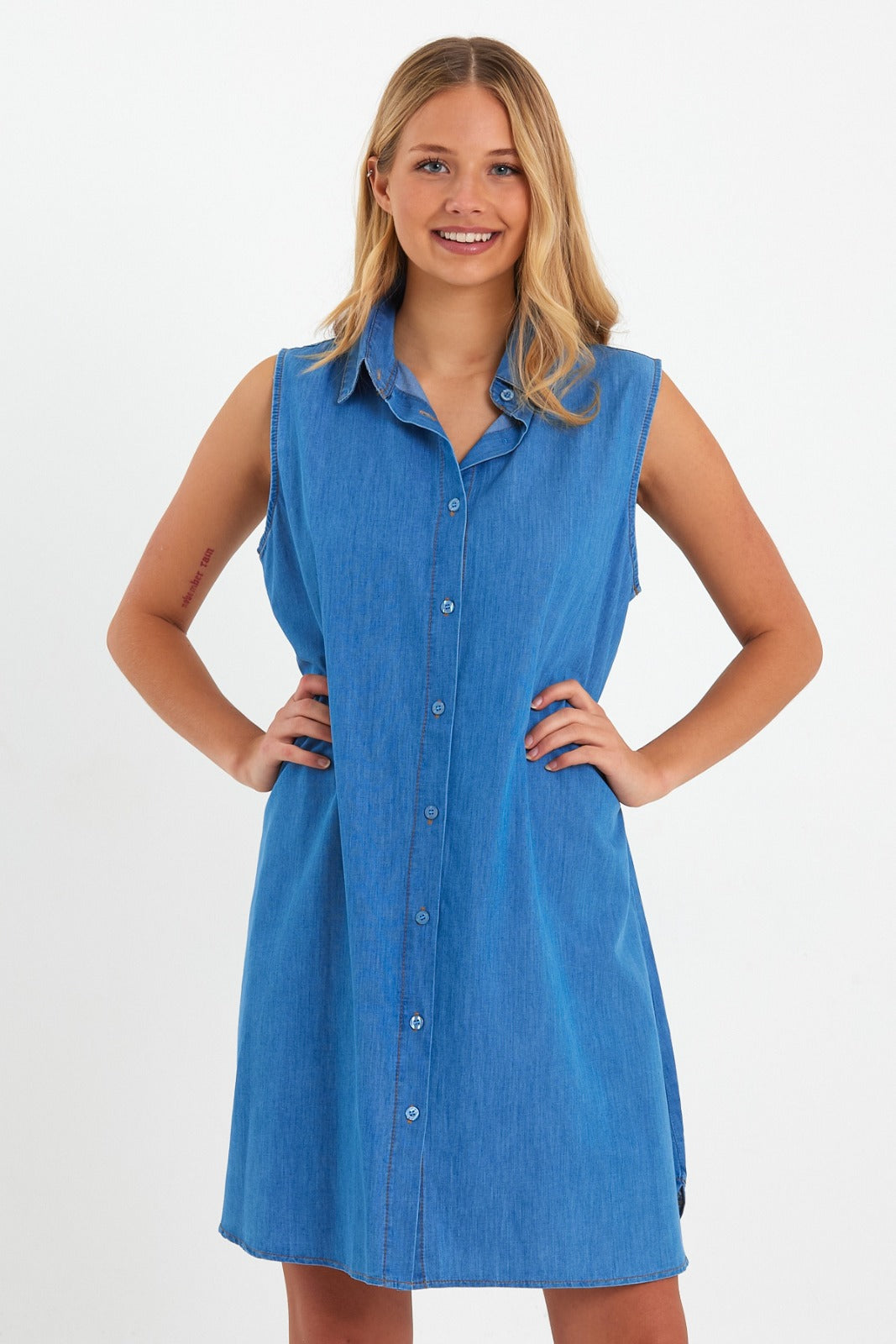 Rodi Women's Zero Sleeve Denim Dress RD24YB11T101