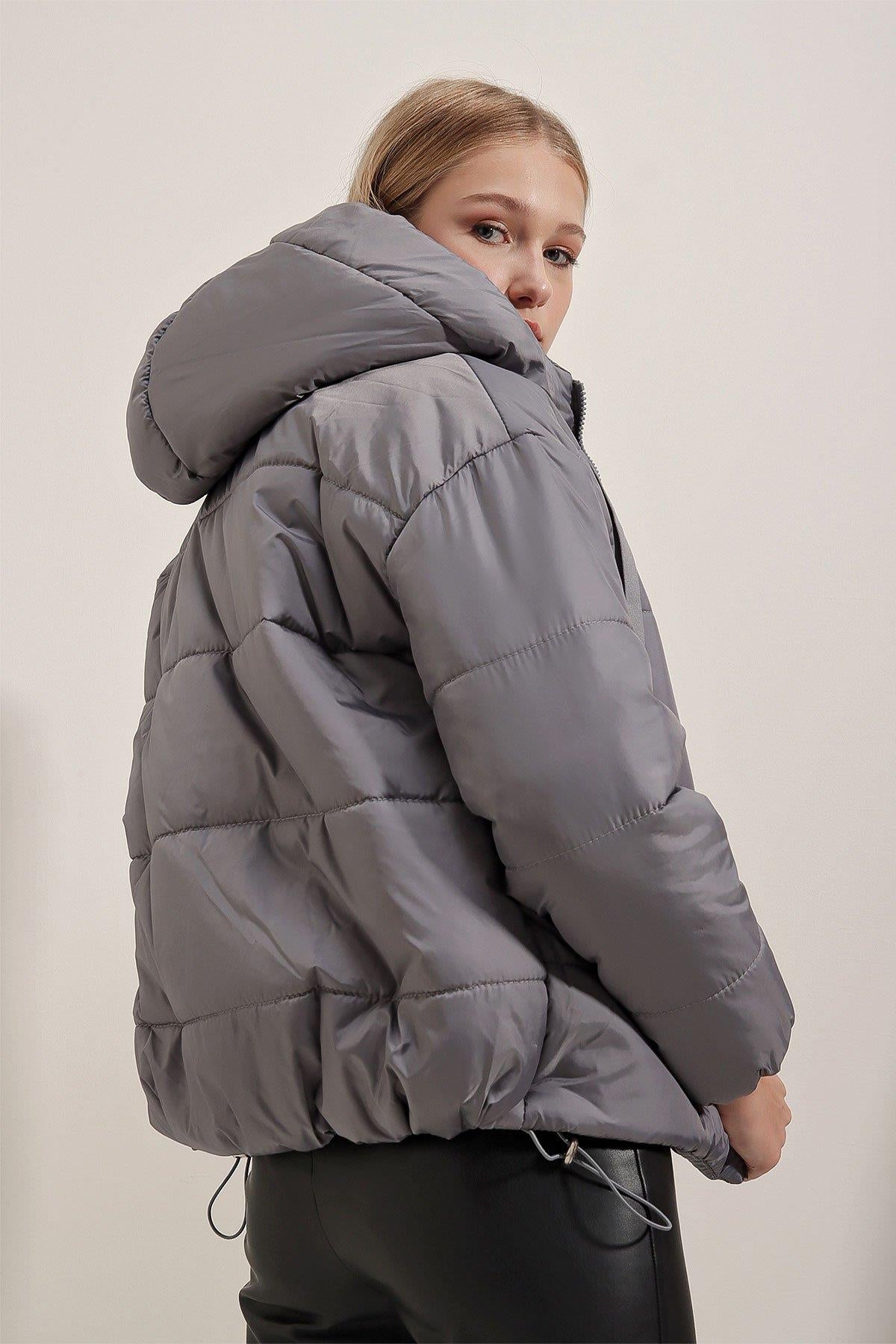 Rodi Women's Puffer Jacket Short Hooded DS22KB025117