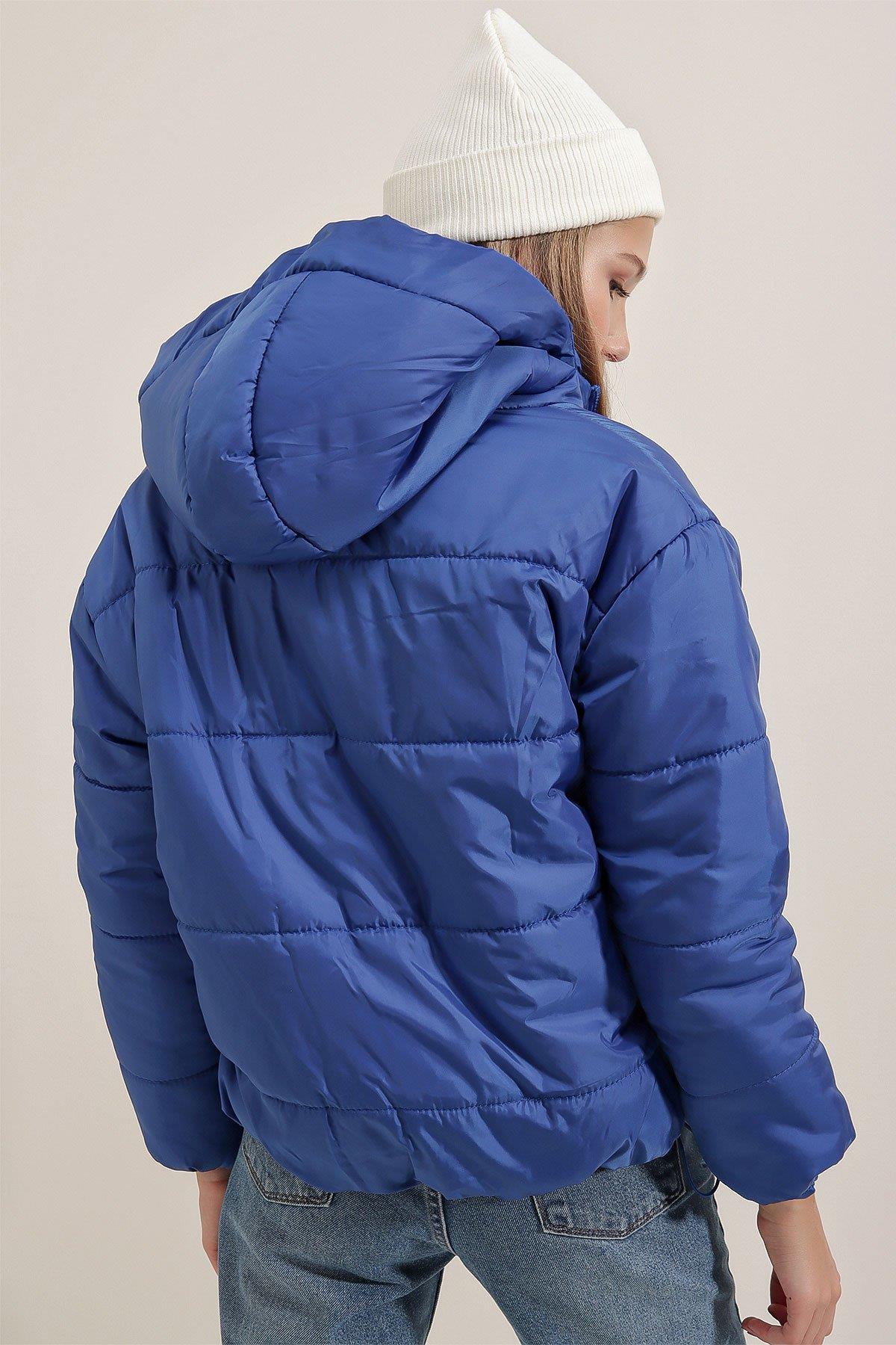 Rodi Women's Puffer Jacket Short Hooded DS22KB025117