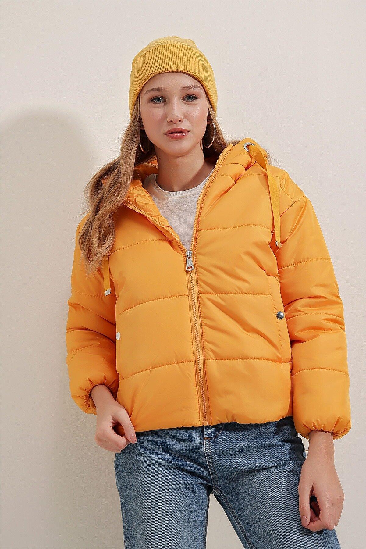 Rodi Women's Puffer Jacket Short Hooded DS22KB025117