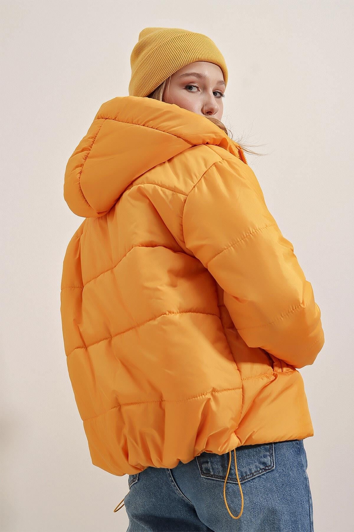 Rodi Women's Puffer Jacket Short Hooded DS22KB025117