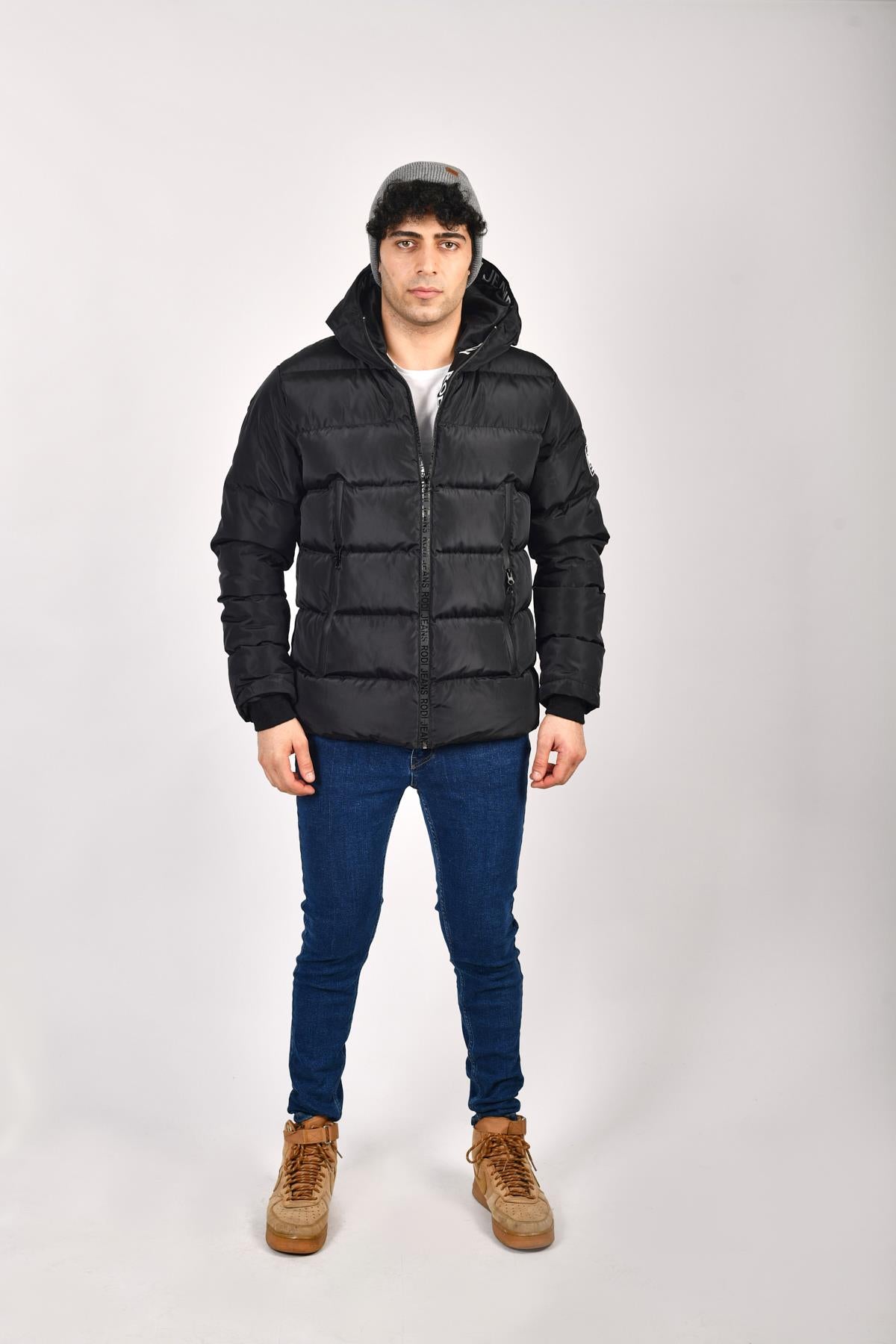 Rodi Hooded Pocket Zipper Detailed Short Puffer Coat RD23KE234910