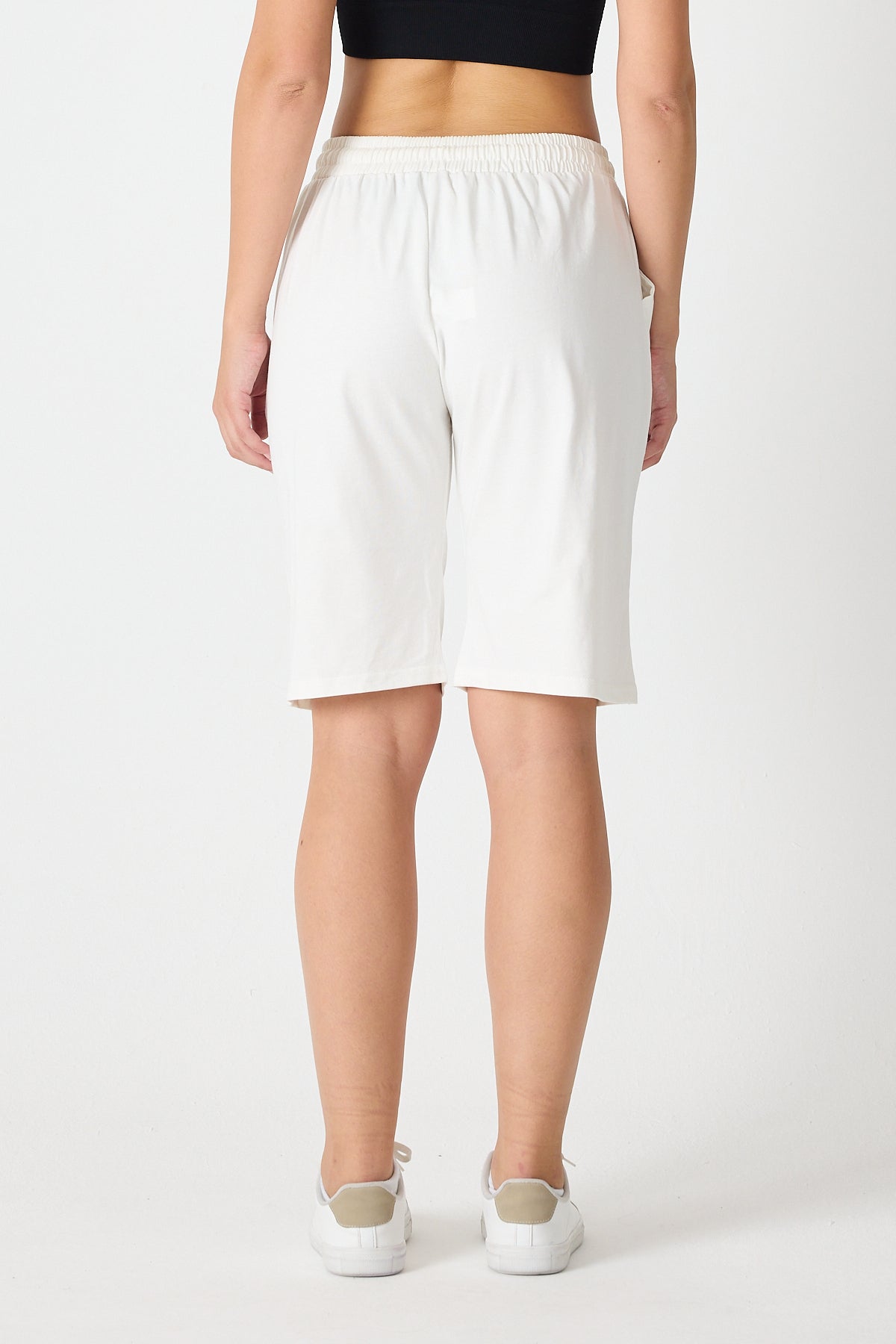 Kadın Yan Cepli Şort 2999